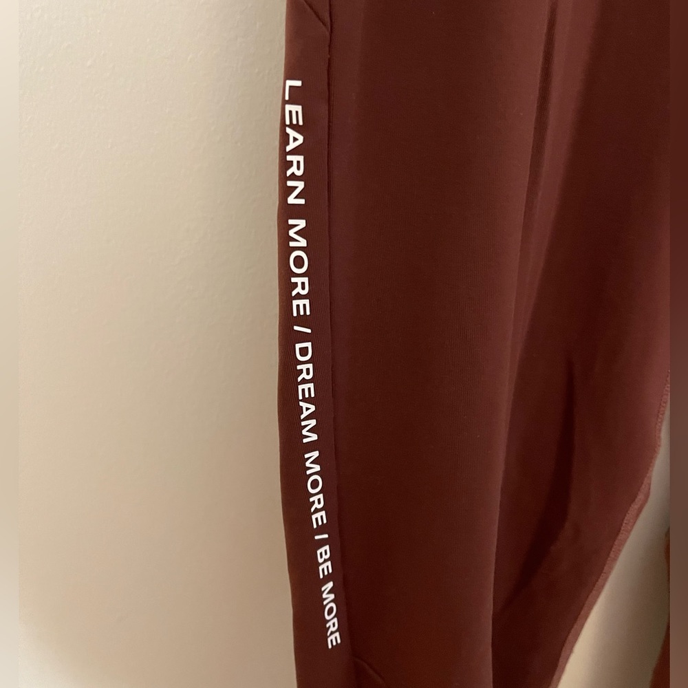 Alphalete Joggers - Picture 2 of 7